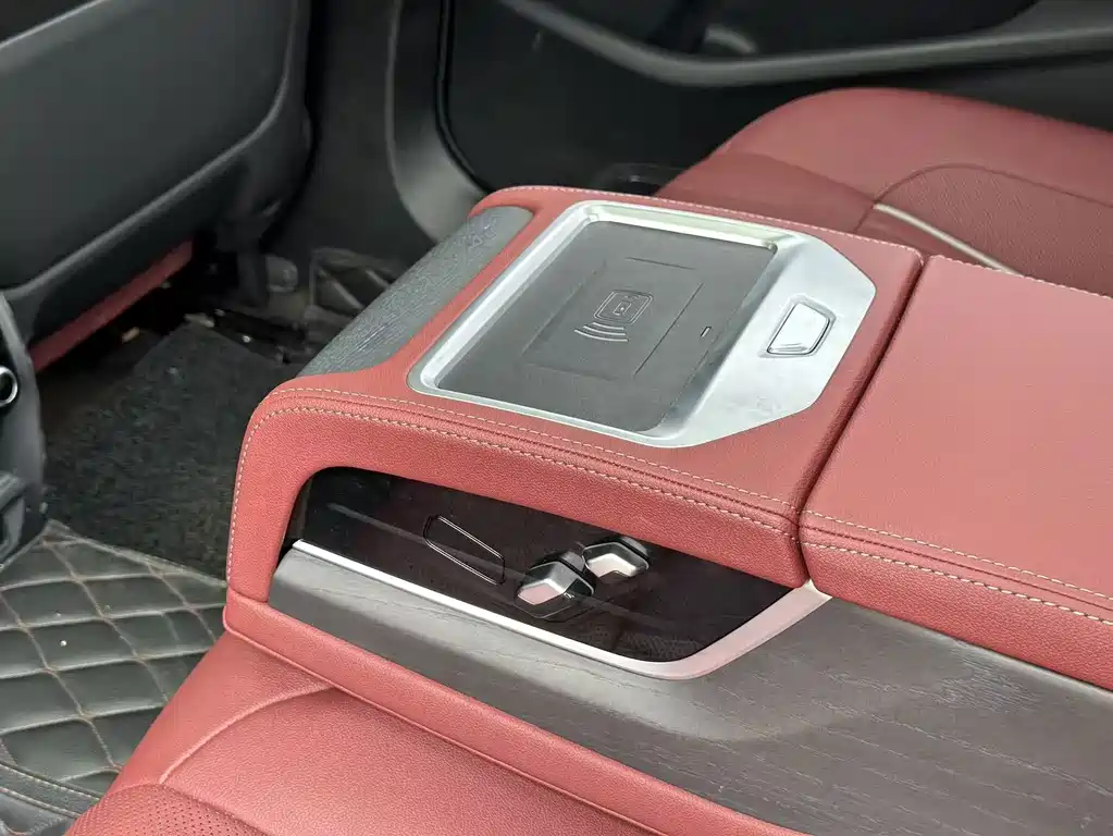 BMW 5 Series — миниатюра 21