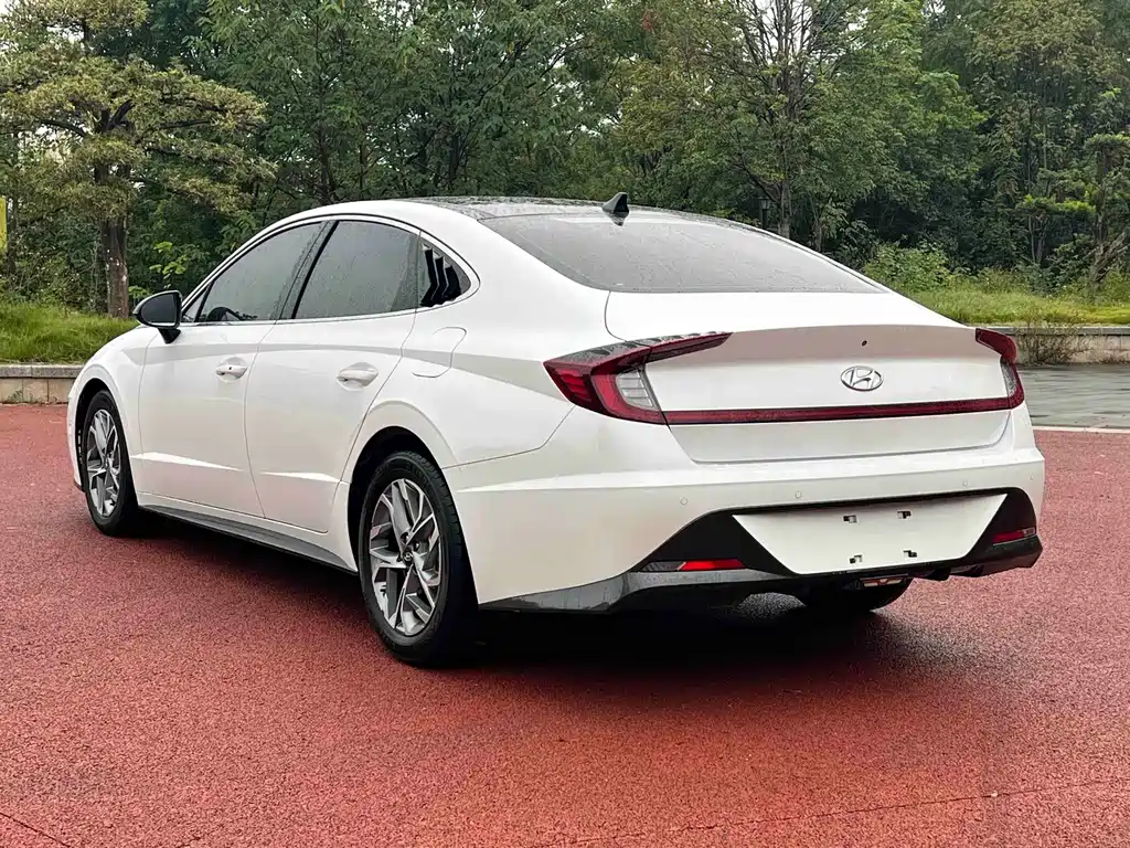 Hyundai Sonata — миниатюра 4