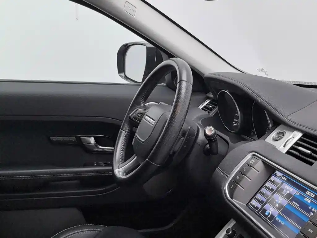 Land Rover Evoque (Import) — миниатюра 22