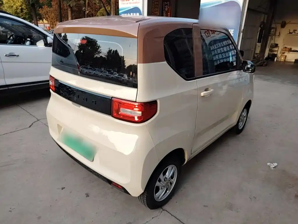 Wuling MINIEV — миниатюра 7