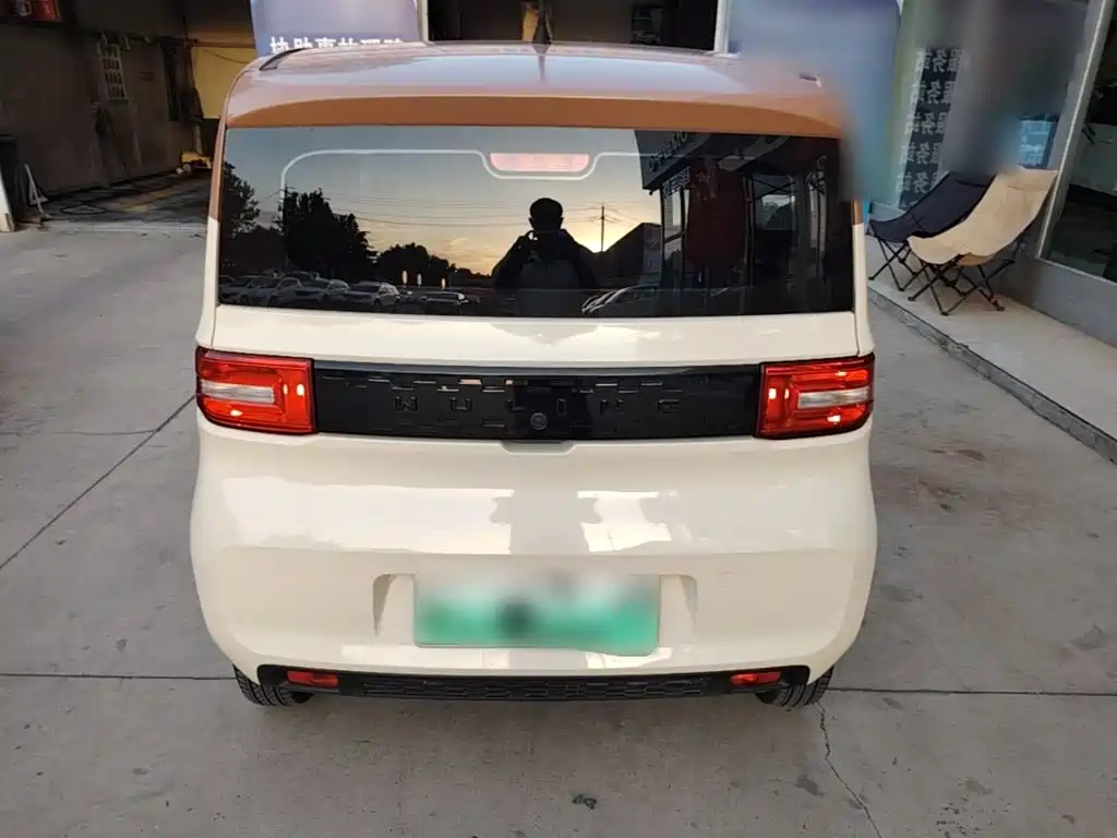 Wuling MINIEV — миниатюра 6