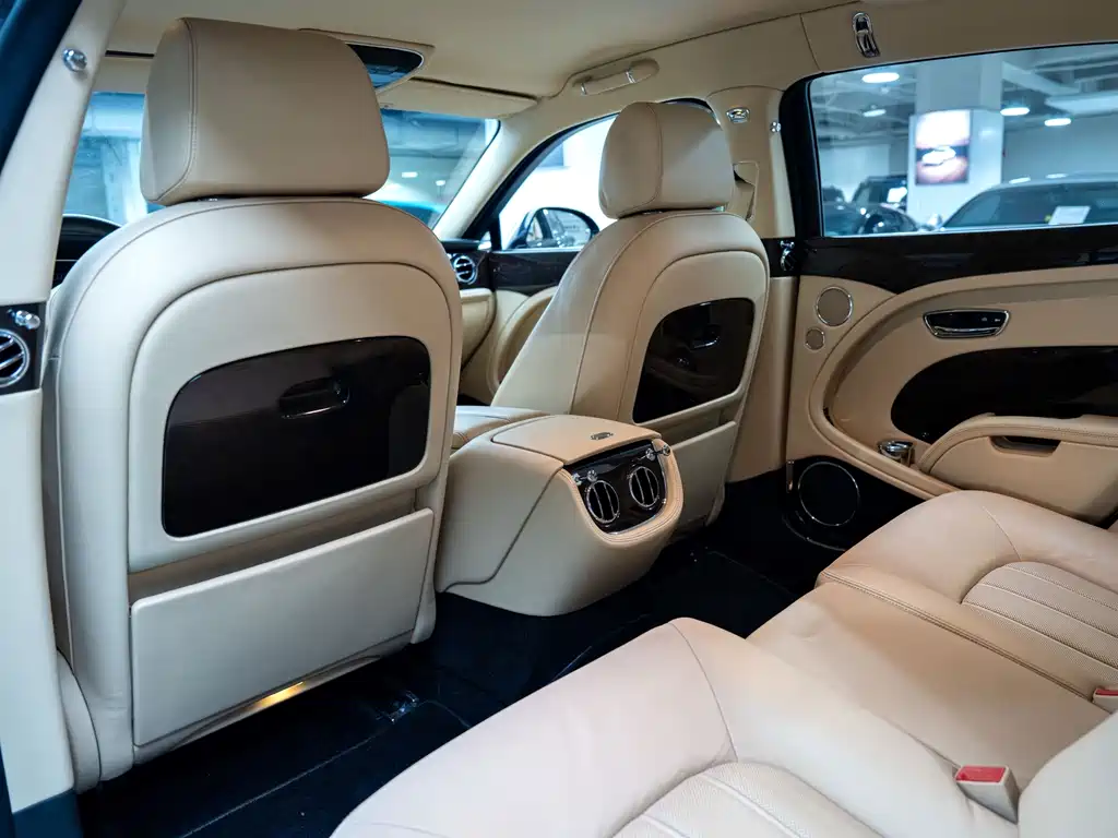 Bentley Mulsanne — миниатюра 26