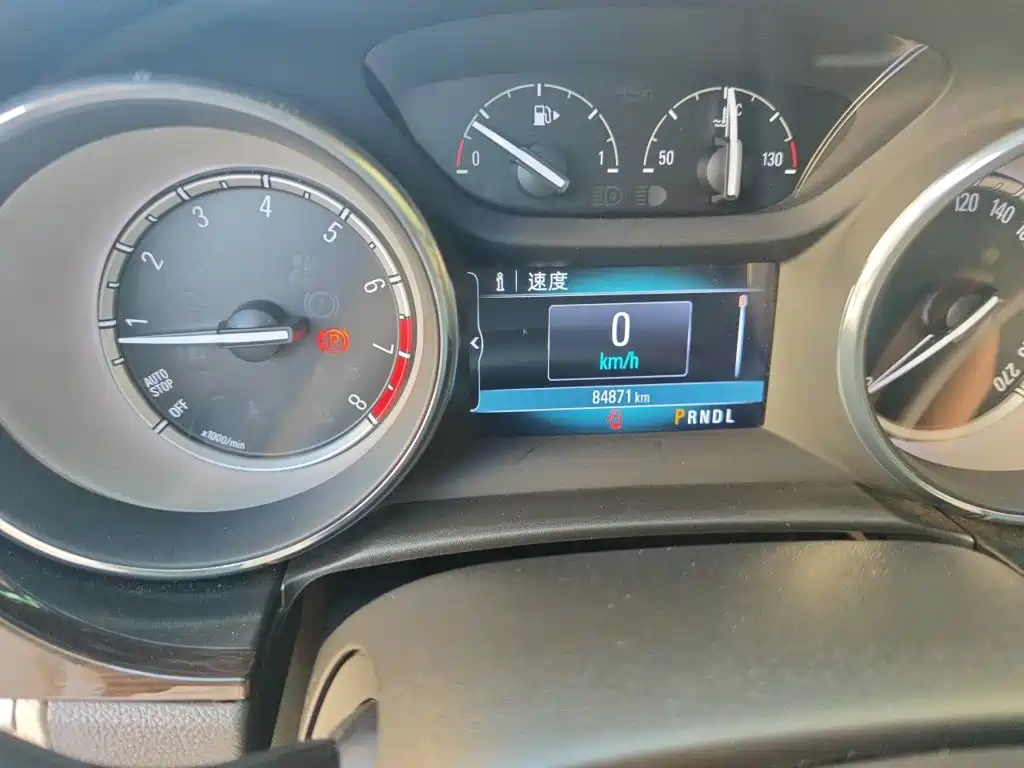 Buick Verano — миниатюра 12