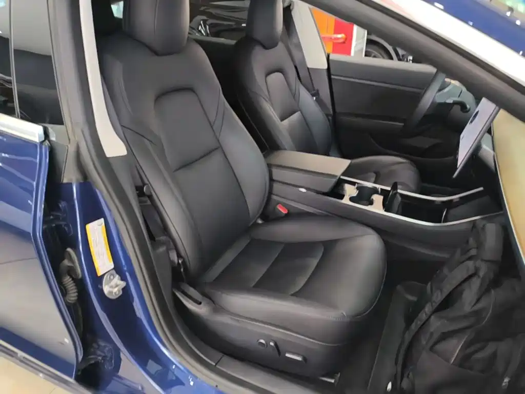Tesla Model 3 — миниатюра 25