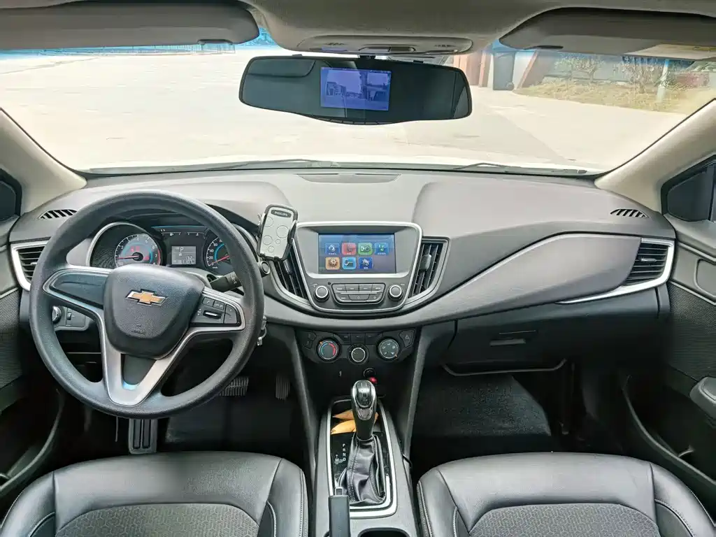 Chevrolet Cavalier — миниатюра 7