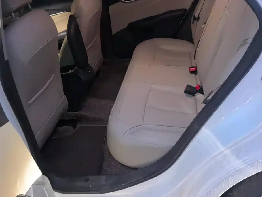 Buick Excelle — миниатюра 11