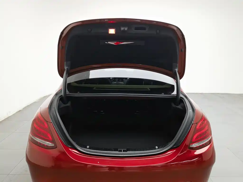 Mercedes-Benz C-Class — миниатюра 16