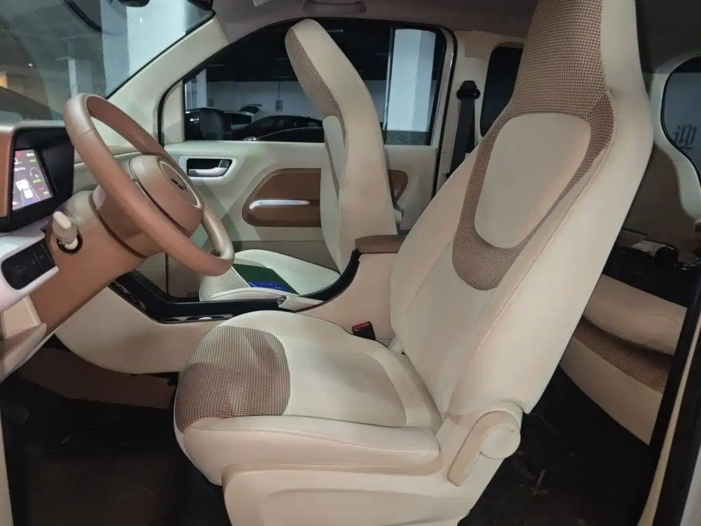 Wuling MINIEV — миниатюра 11