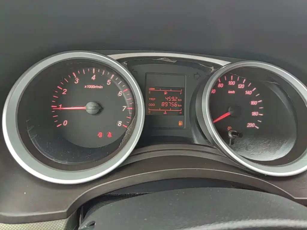 Wuling Hongguang — миниатюра 12