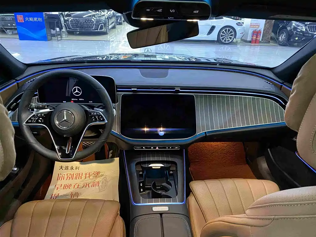 Mercedes-Benz E-Class — миниатюра 8