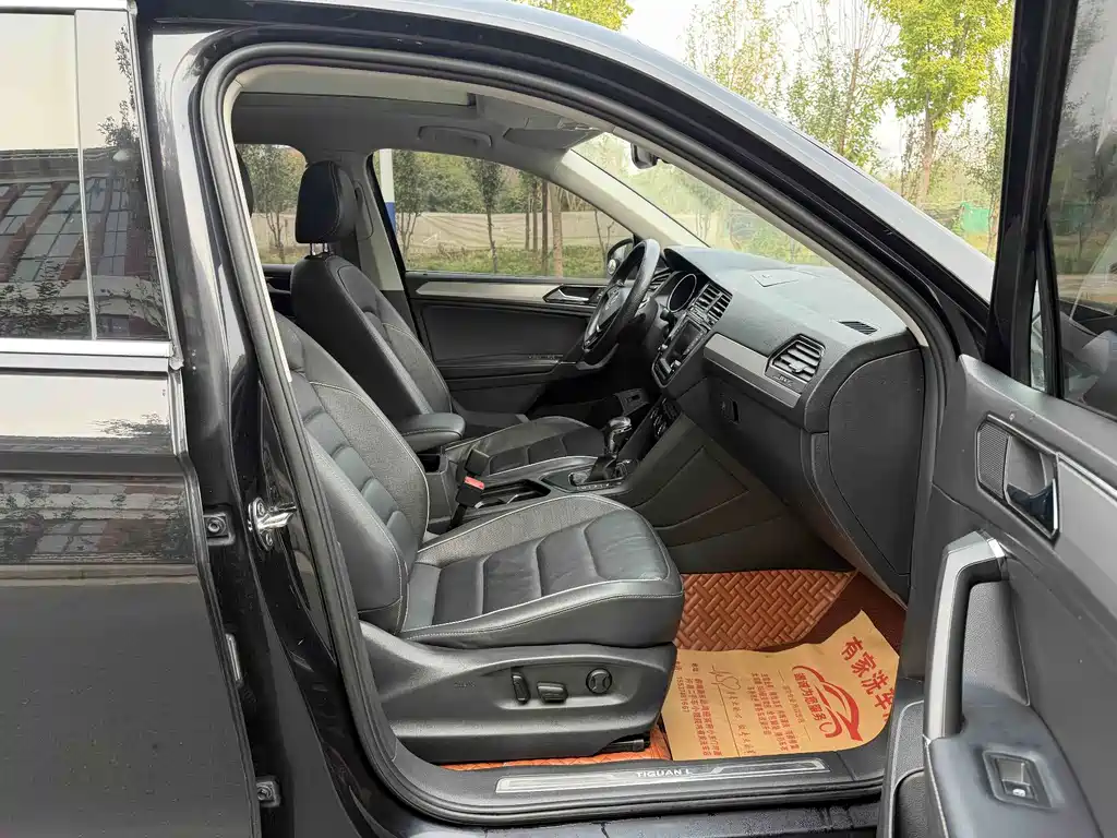 Volkswagen Tiguan L — миниатюра 9