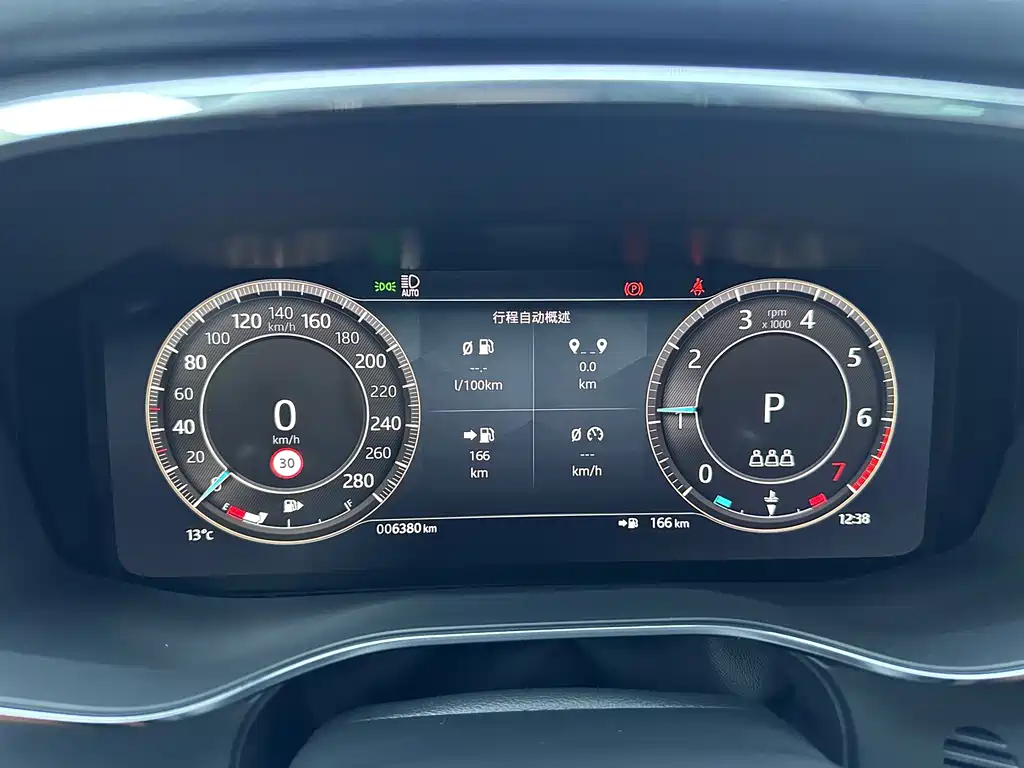 Jaguar F-PACE — миниатюра 15
