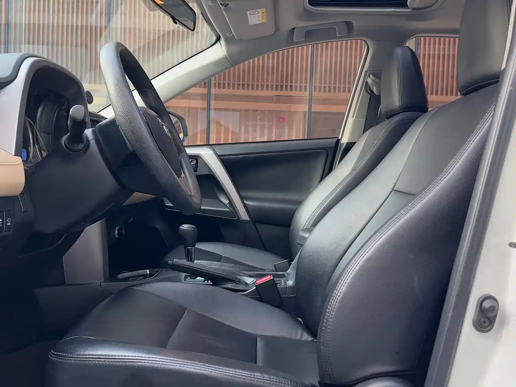 TOYOTA RAV4 RONGFANG