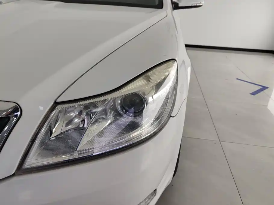 Skoda Octavia — миниатюра 5