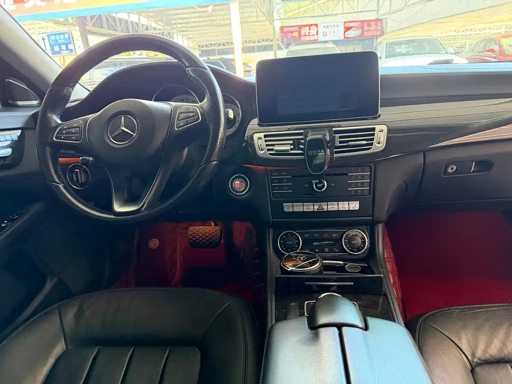 Mercedes-Benz CLS — миниатюра 8