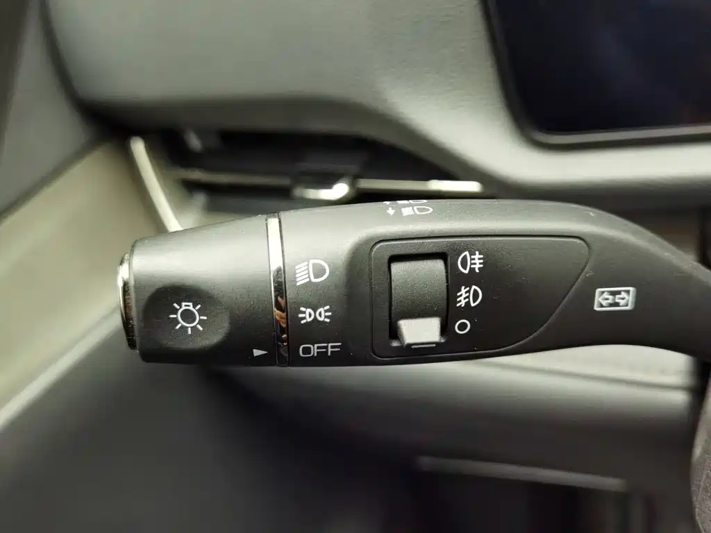Ford Equator Sport — миниатюра 21