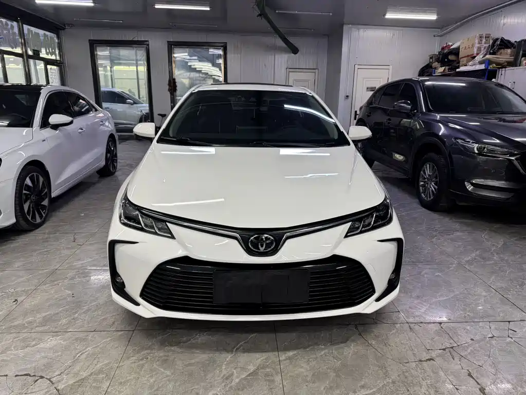 TOYOTA COROLLA