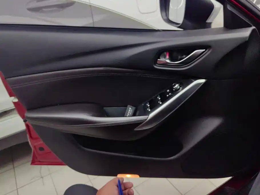 Mazda Atenza — миниатюра 7