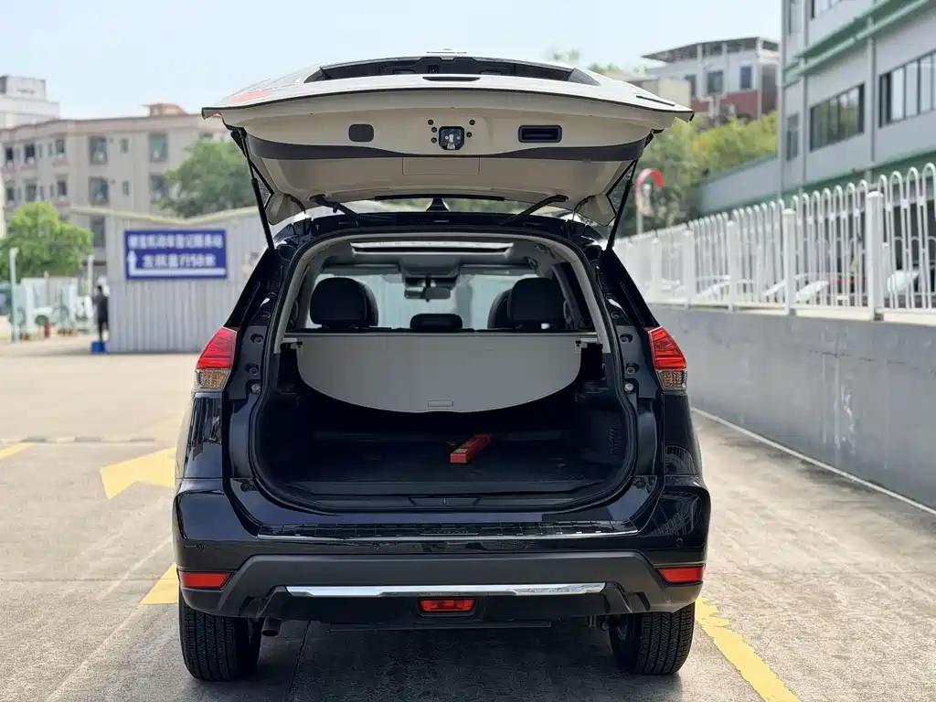 Nissan X-Trail — миниатюра 16