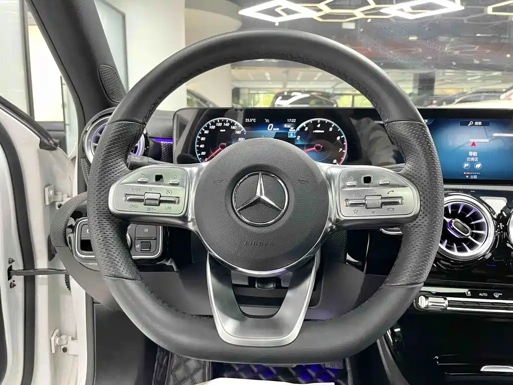 Mercedes-Benz A-Class — миниатюра 13