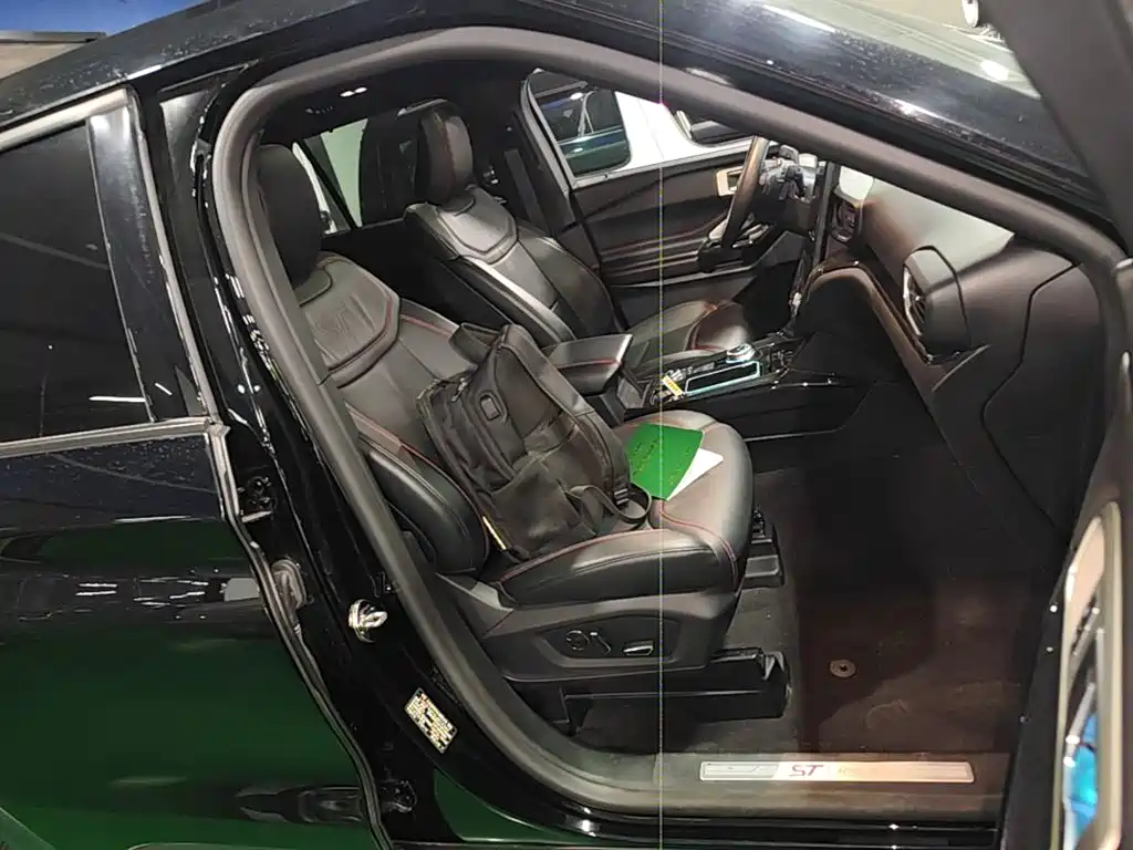 Ford Explorer — миниатюра 25