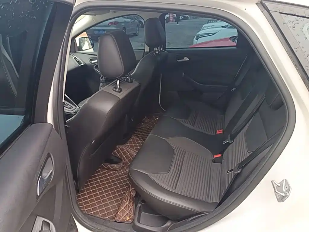 Ford Focus — миниатюра 17