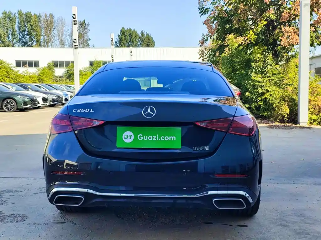 Mercedes-Benz C-Class — миниатюра 6