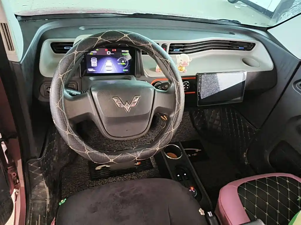 Wuling MINIEV — миниатюра 10