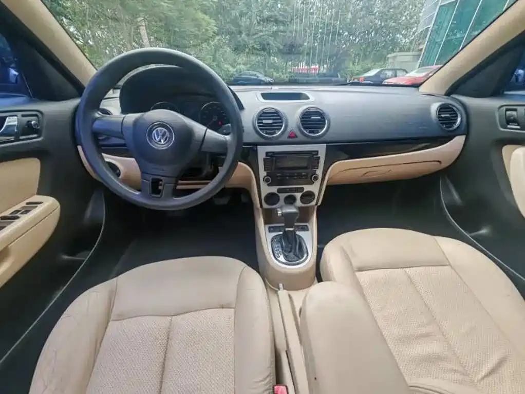 Volkswagen Lavida — миниатюра 4