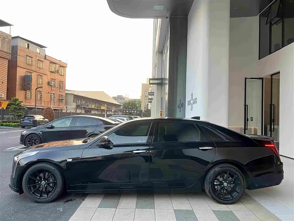 Cadillac CT6 — миниатюра 11