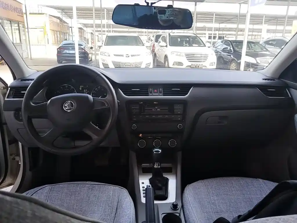 Skoda Octavia — миниатюра 14