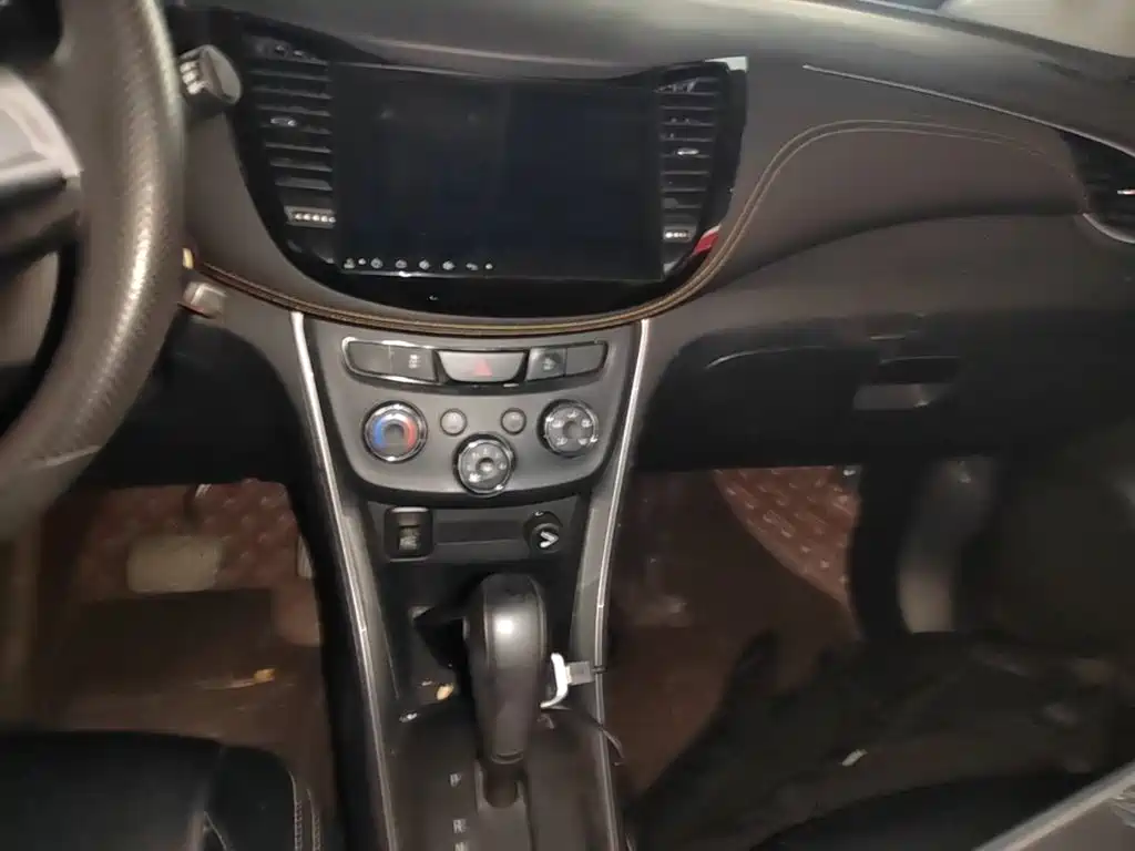 Chevrolet Trax — миниатюра 13