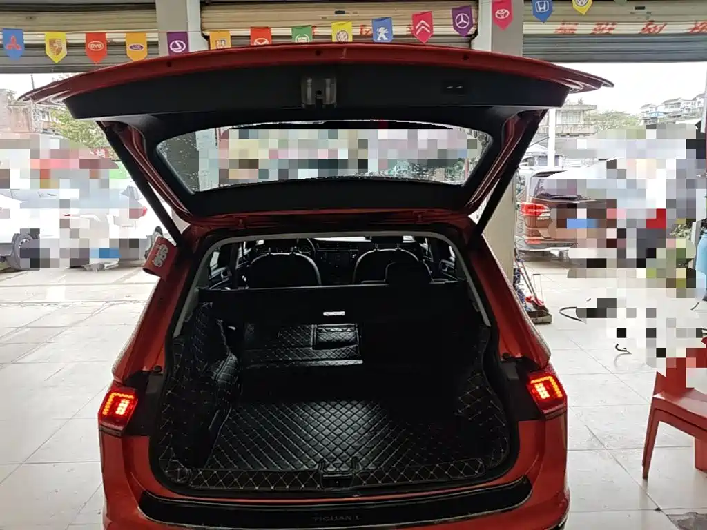 Volkswagen Tiguan L — миниатюра 19