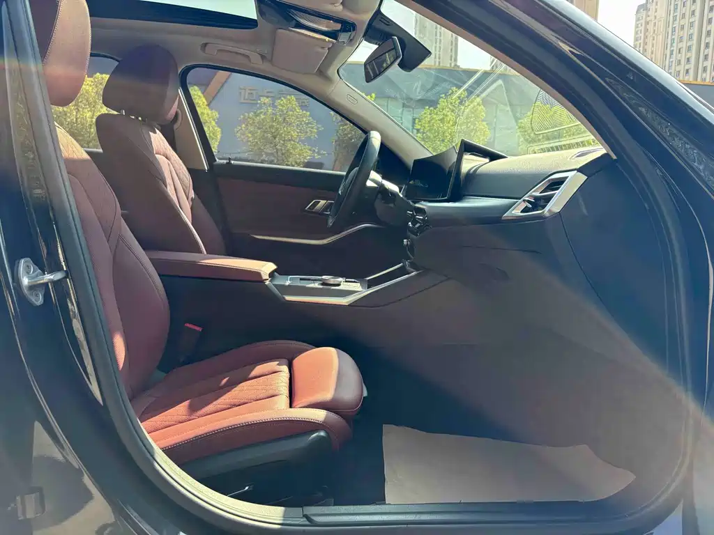 BMW i3 — миниатюра 14