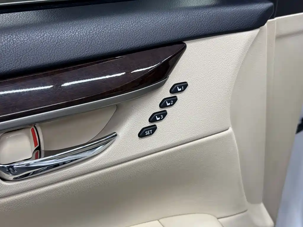 Lexus ES — миниатюра 16