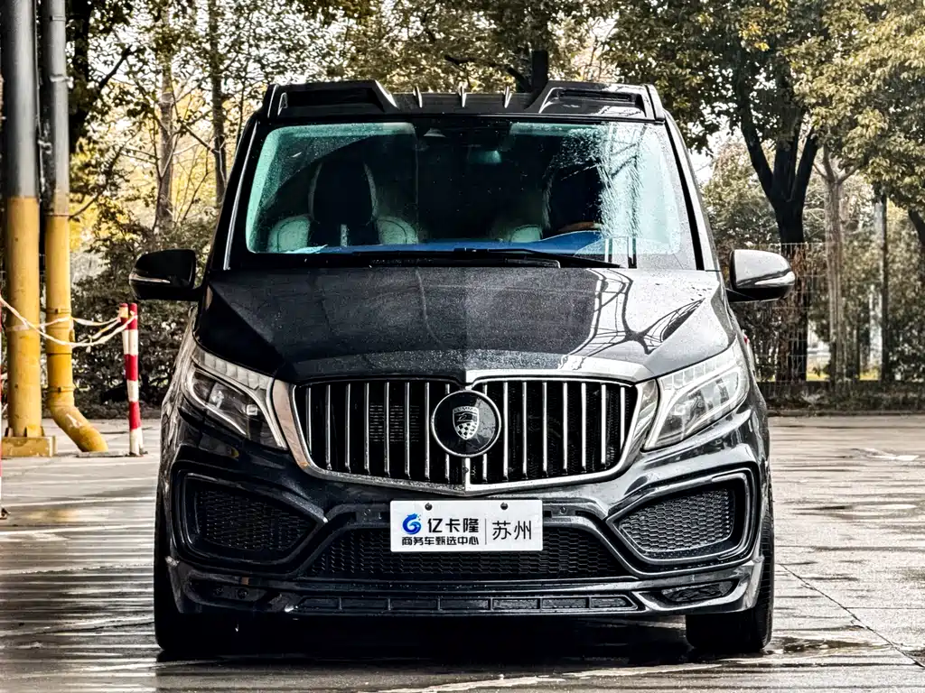 MERCEDES-BENZ V CLASS