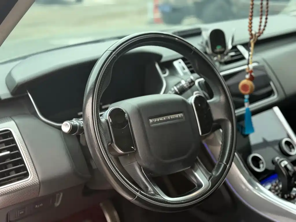 Land Rover Sport — миниатюра 6