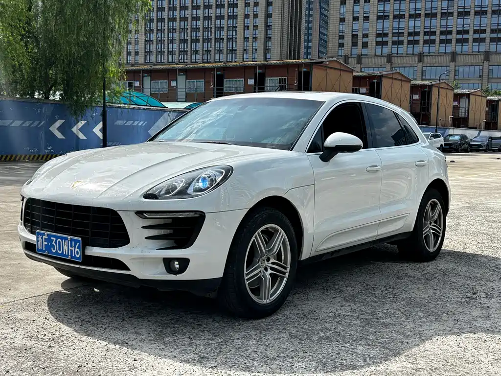 Porsche Macan 2015