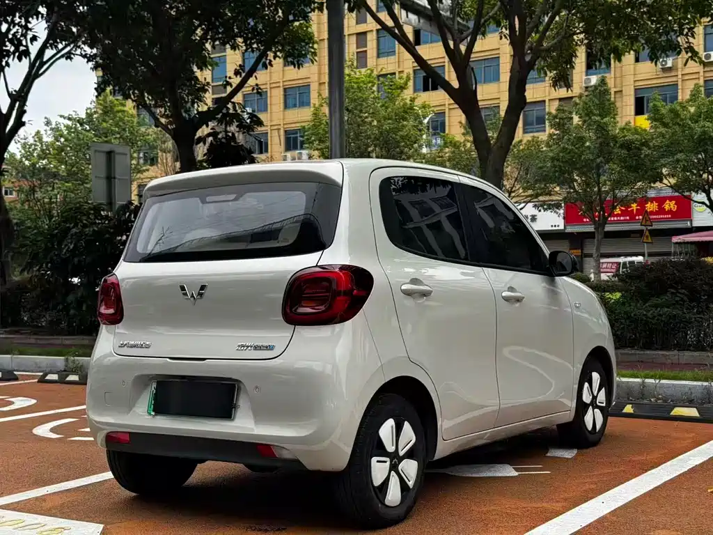 Wuling MINIEV — миниатюра 9