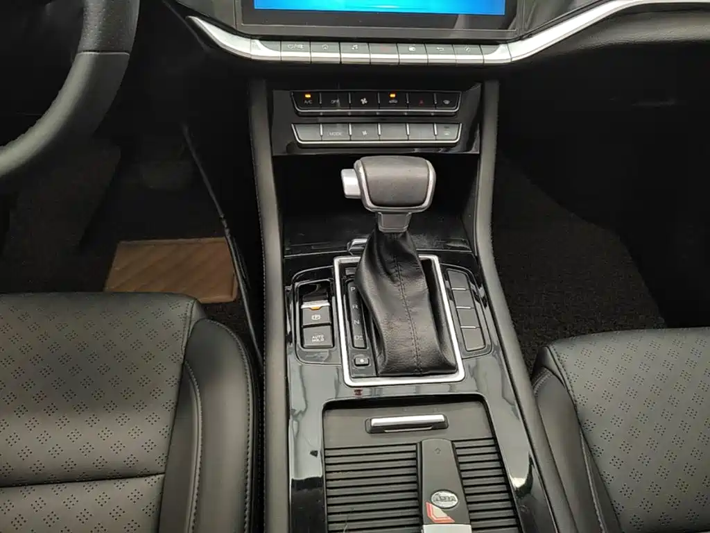 VGV VGV U70 — миниатюра 14