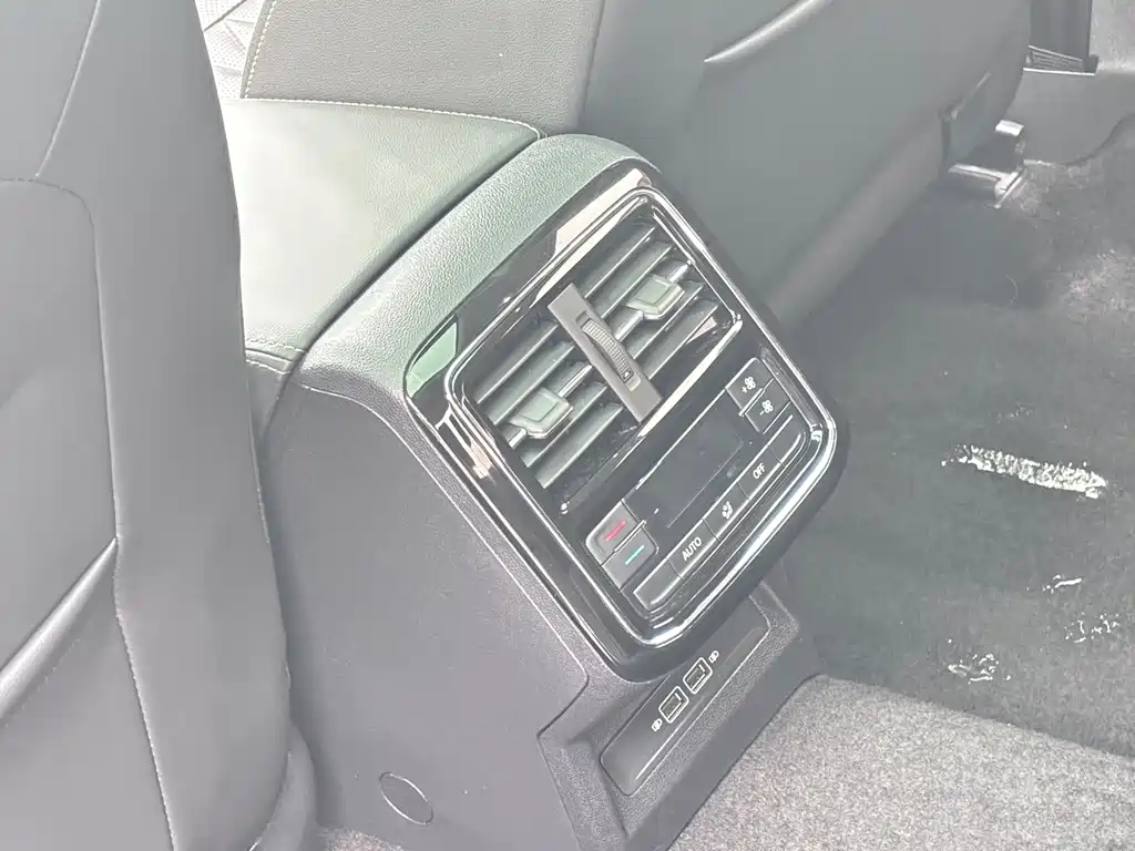 Volkswagen Passat — миниатюра 18