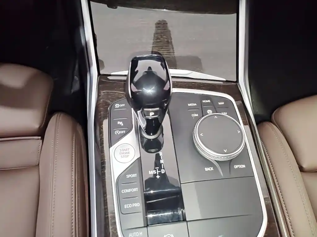 BMW 3 Series — миниатюра 14