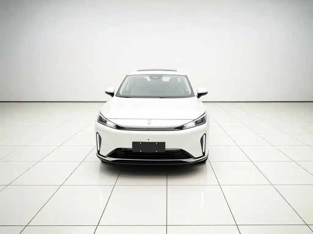 Roewe D5X DMH