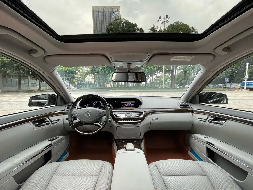 Mercedes-Benz S-Class — миниатюра 9