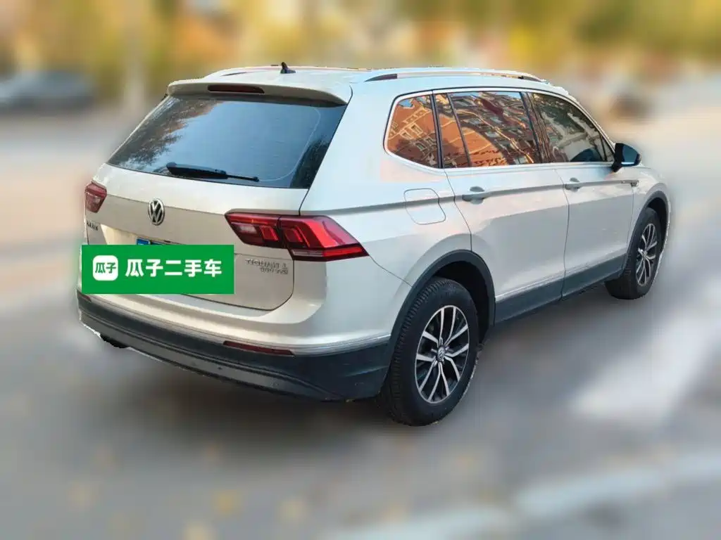 Volkswagen Tiguan L — миниатюра 6