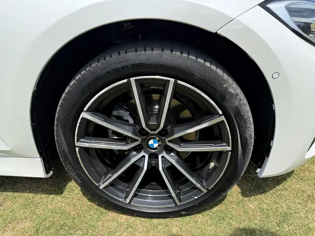 BMW 3 Series — миниатюра 17