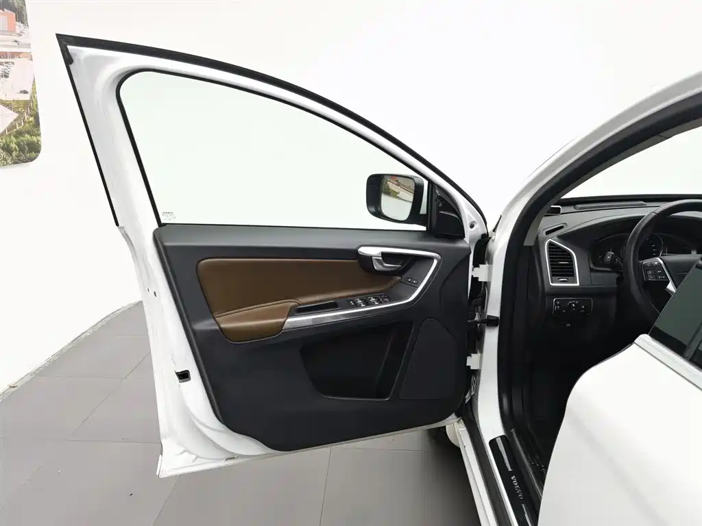 Volvo XC60 2017 T5 AWD