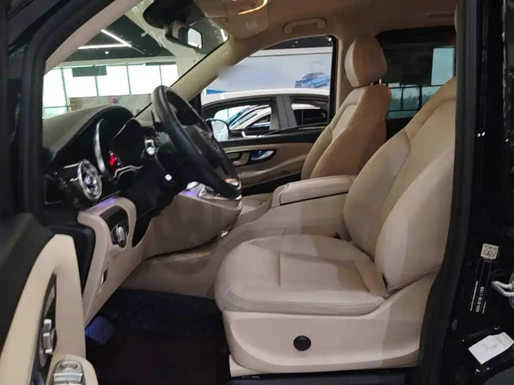 Mercedes-Benz V-Class — миниатюра 15