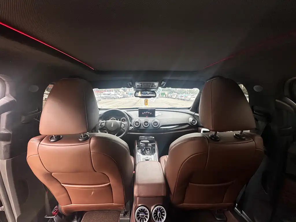 WEI PAI WEI BRAND VV7