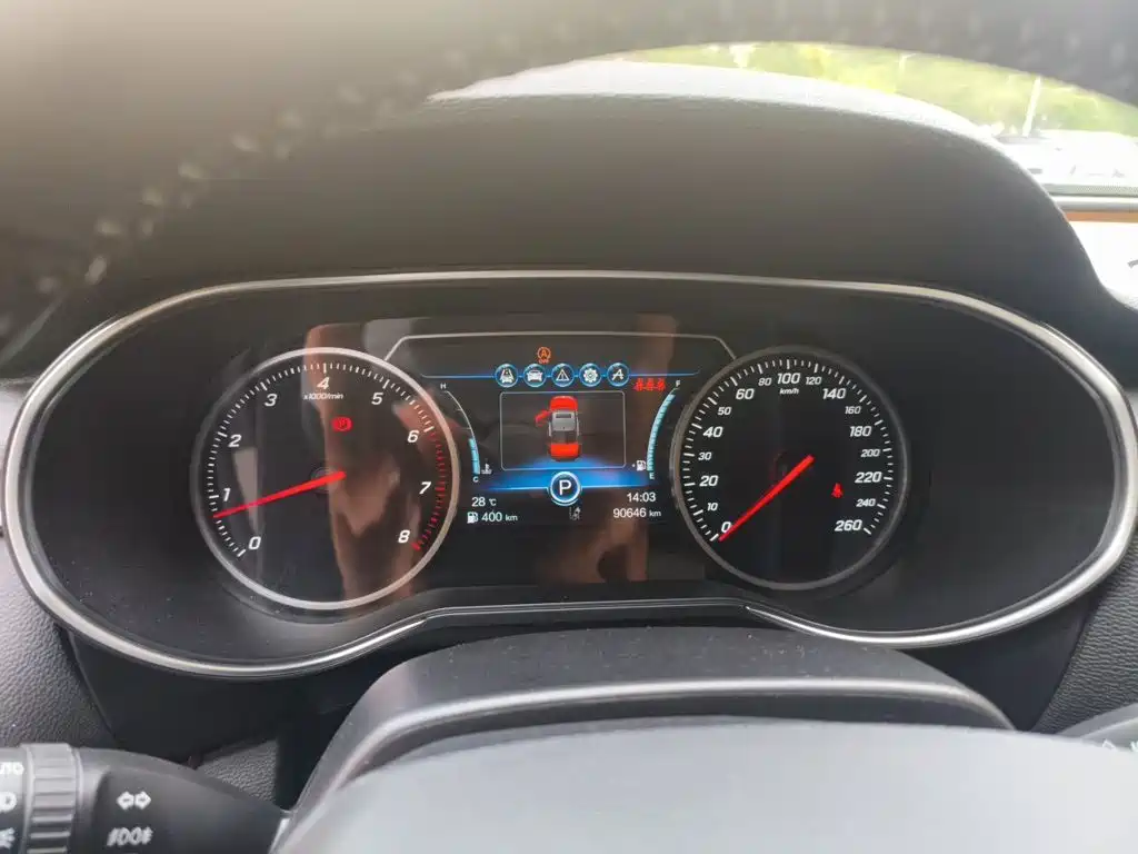 Hongqi Hongqi H5 — миниатюра 7
